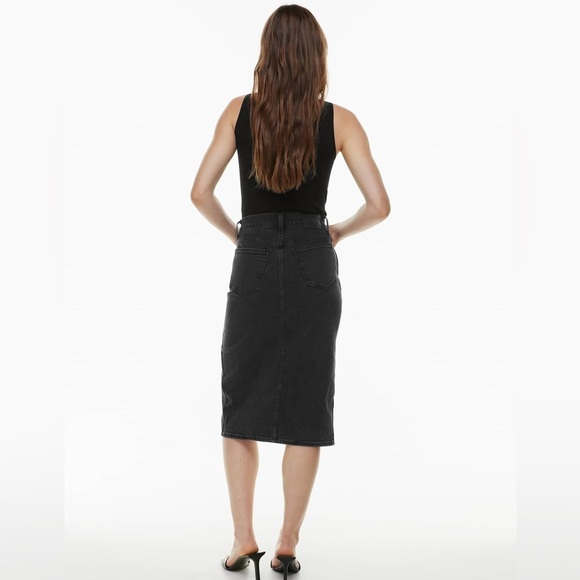 Aritzia Denim Forum The '90s Halle Denim Midi Skirt - Picture 2 of 14